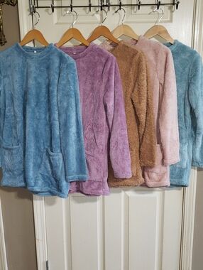 NWOT BUNDLE FIVE Teddy Faux Fur Sherpa Fleece Winter Crewneck Pullover Top